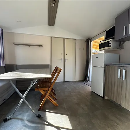 Campsite Au Coeur De La Pinede